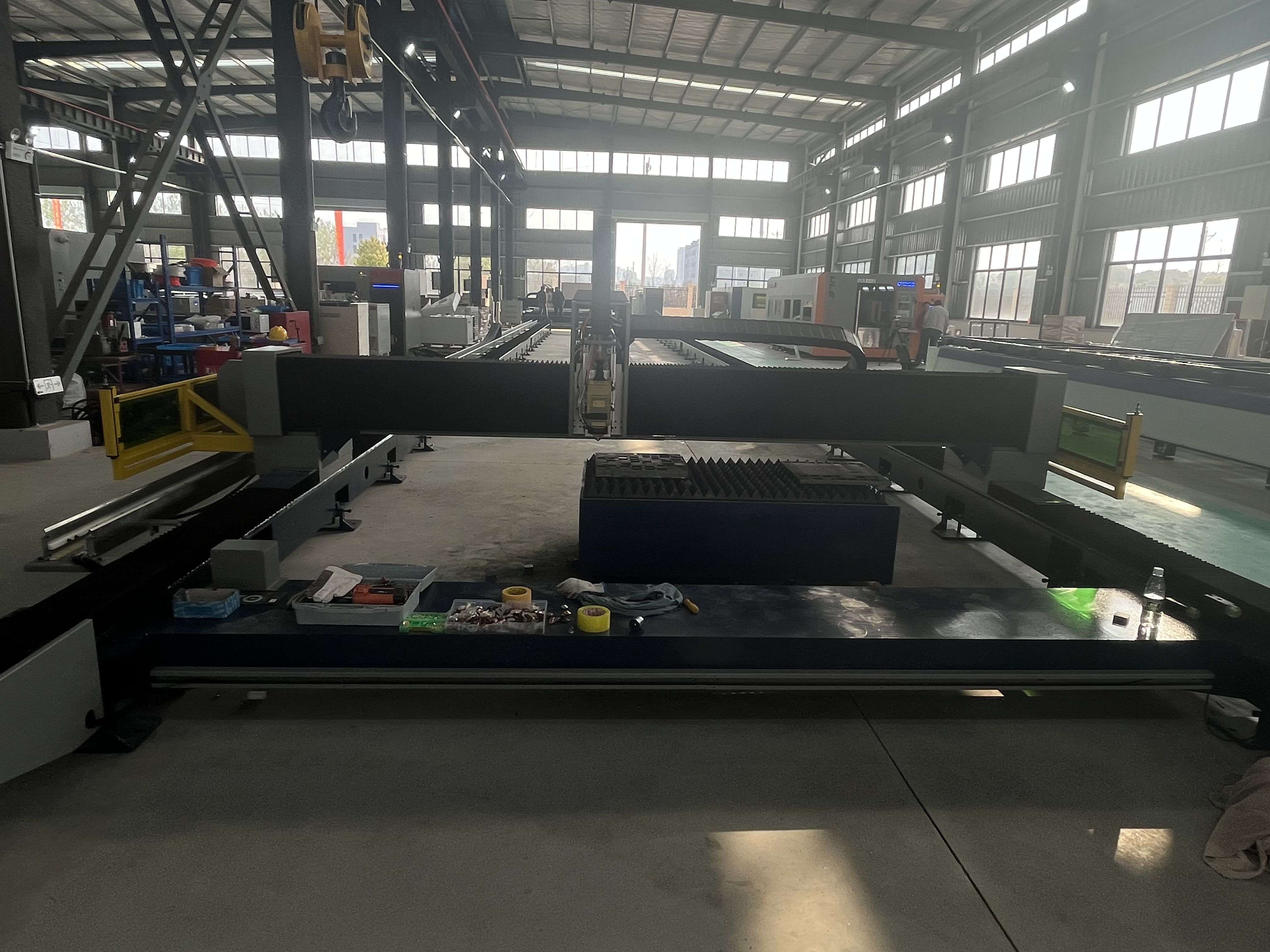 3015 Fiber Laser metaalsnijapp - Industrial Laser Manufacturers recensie en prijs